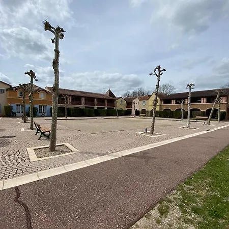 Apartment Residence Du Lac Monflanquin Duplex 1 Chambre, 5 Personnes, 33M2 *